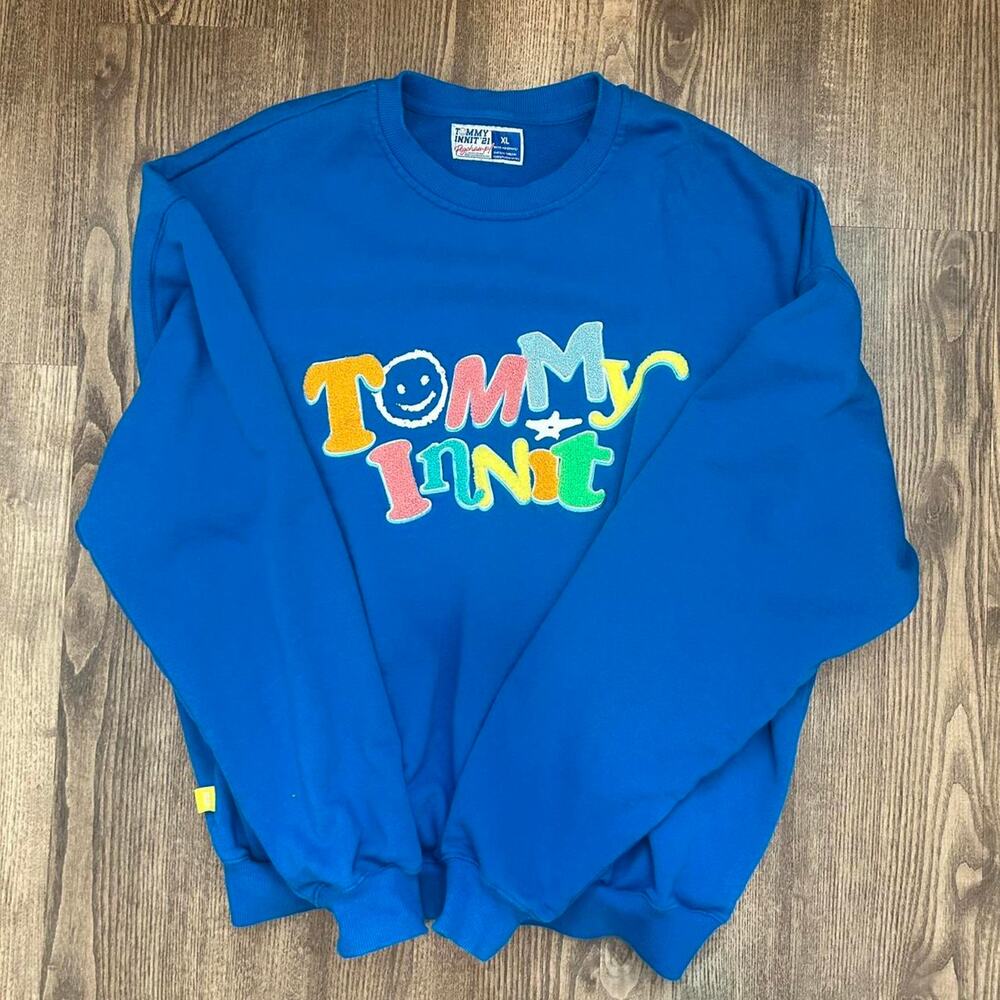 TommyInnit Official Crewneck Sweatshirt Blue Multicolor Chenille Logo XL